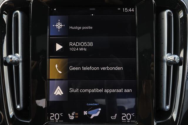 Volvo XC40 T5 Recharge R-Design - Panorama/schuifdak - IntelliSafe Assist & Surround - 360º Camera - Harman/Kardon audio - Adaptieve LED koplampen - Verwarmde voorstoelen & stuur - Parkeersensoren voor & achter - Elektr. bedienb. voorstoelen met geheugen links - Sta