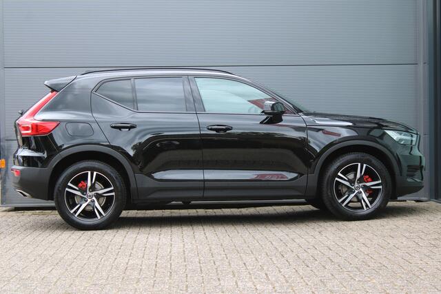 Volvo XC40 1.5 T3 R-Design | Trekhaak | Navigatie | Cruise Control | Stoelverwarming