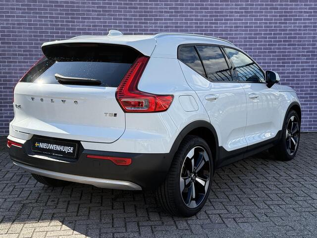 Volvo XC40 2.0 T5 AWD Intro Edition | Nieuw Binnen | Trekhaak | 2100KG trekgewicht | Schuif/kantel panoramadak | Keyless entry/start | Harman/kardon | Stoel/stuur verwarming | Standkachel | Volvo on Call |