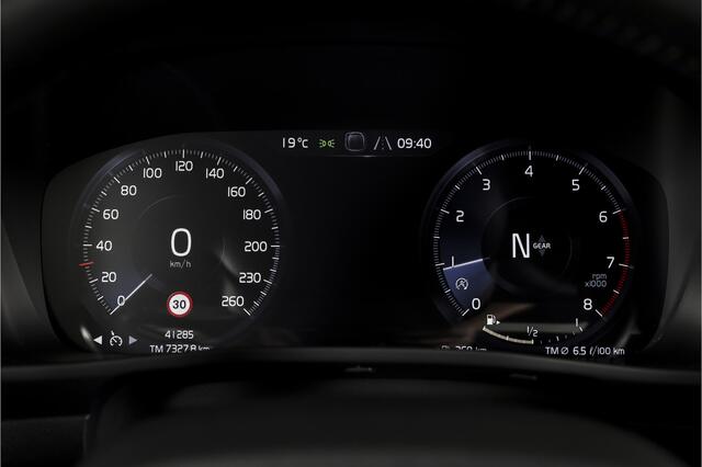 Volvo XC40 1.5 T2 Momentum 130 PK | Dig. Cockpit | Cruise | Stoel-+Stuurverw. | PDC | NAV + App. Connect | ECC | LM 19" |