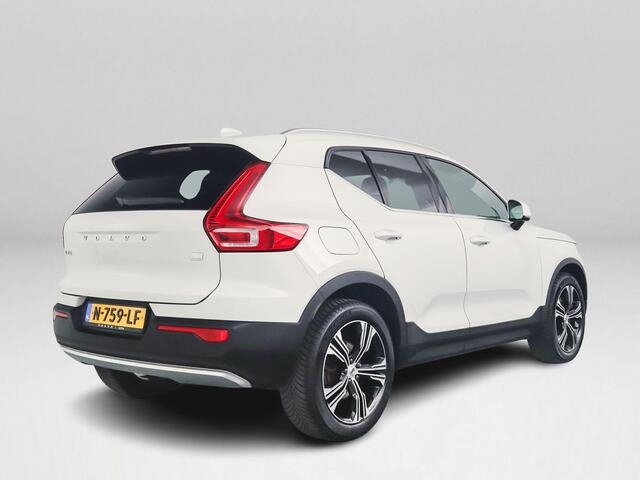 Volvo XC40 T5 Recharge Plug-in Hybrid Inscription | Panoramadak | Stoel- stuurverwarming | Harman Kardon