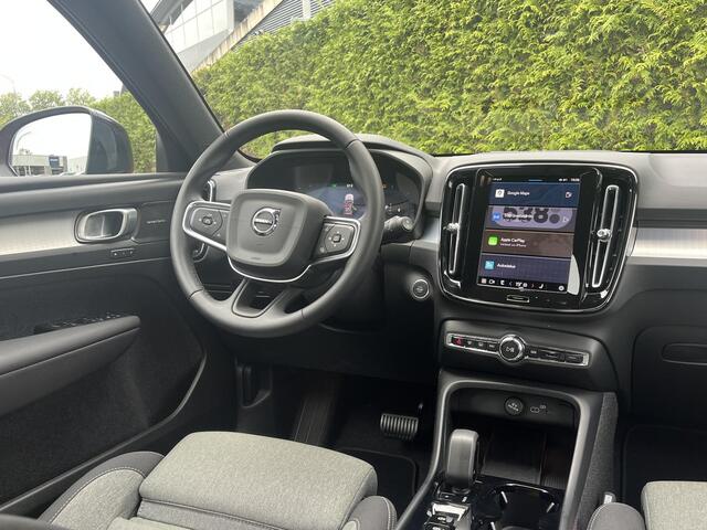 Volvo XC40 B4 Plus Dark Pilot Assist | Trekhaak | H&K Audio | Elektr. stoel
