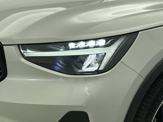 Volvo XC40 2.0 B4 Plus Dark | Trekhaak | 2000KG Trekgewicht | Adaptieve Cru