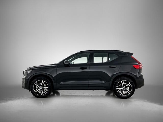 Volvo XC40 2.0 B4 Plus Dark
