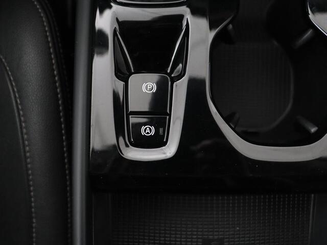 Volvo XC40 1.5 T5 Recharge Inscription | Trekhaak | Leder | Camera | Stoel & stuurverwarming | Carplay | Harman/Kardon | Navigatie | Keyless | Full LED
