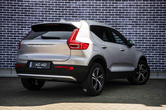 Volvo XC40 2.0 B3 Business Edition | Stoel en Stuurverwarming | Harman Kardon | Adaptieve Cruise Control | BLIS | Donker Glas |