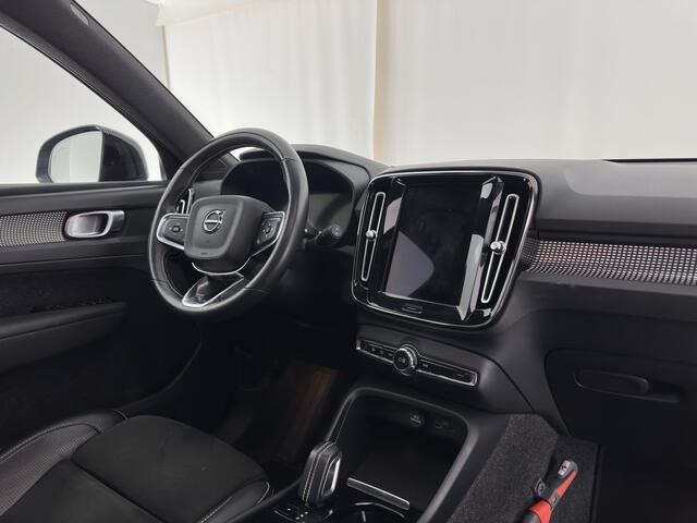 Volvo XC40 Recharge P8 AWD R-Design [ 3-Fase ] (INCL-BTW) *PANO | LEATHER-ALCANTARA | DIGI-COCKPIT | FULL-LED | PREMIUM-AUDIO | TOP-VIEW | CARPLAY | KEYLESS | NAVI-FULLMAP | ECC | PDC | HEATED-SPORTSEATS | BLIS | PRIVACY-GLASS | 19''ALU*
