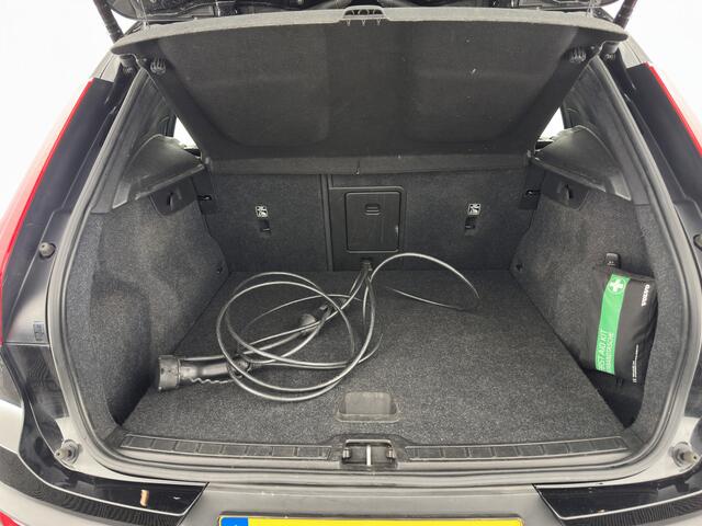 Volvo XC40 Recharge P8 AWD R-Design [ 3-Fase ] (INCL-BTW) *PANO | LEATHER-ALCANTARA | DIGI-COCKPIT | FULL-LED | PREMIUM-AUDIO | TOP-VIEW | CARPLAY | KEYLESS | NAVI-FULLMAP | ECC | PDC | HEATED-SPORTSEATS | BLIS | PRIVACY-GLASS | 19''ALU*