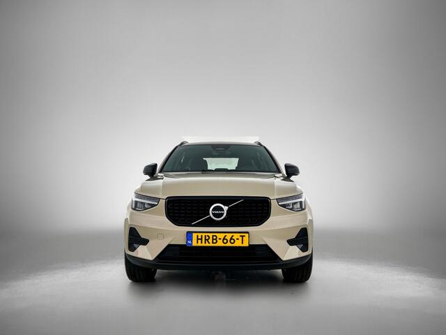 Volvo XC40 2.0 B4 Plus Dark