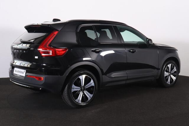 Volvo XC40 T5 Recharge Plus Dark - Panorama/schuifdak - IntelliSafe Assist - Harman/Kardon audio - Parkeercamera achter - Verwarmde voorstoelen & stuur - Parkeersensoren voor & achter - Elektr. bedienb. voorstoelen met geheugen links - Draadloze tel. lader - Extra g