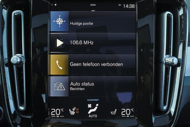 Volvo XC40 T5 Recharge Plus Dark - Panorama/schuifdak - IntelliSafe Assist - Harman/Kardon audio - Parkeercamera achter - Verwarmde voorstoelen & stuur - Parkeersensoren voor & achter - Elektr. bedienb. voorstoelen met geheugen links - Draadloze tel. lader - Extra g