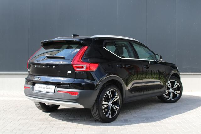 Volvo XC40 1.5 T5 Recharge Inscription - Camera - H&K - Memory - Pano - Trekhaak - Leder - Stoel/Stuurverwarming - Rijklaar