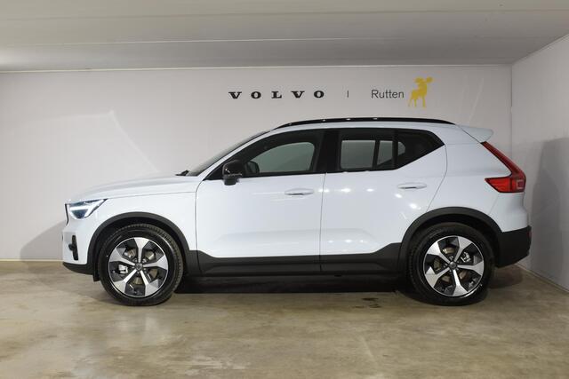 Volvo XC40 B4 211PK Plus Dark / Navigatie / Adaptive Cruise / Harman Kardon / Stuur & Stoelverwarming / Elektrische achterklep / Achteruitrijcamera / Trekhaak / Elektrische stoelverst. met geheugen