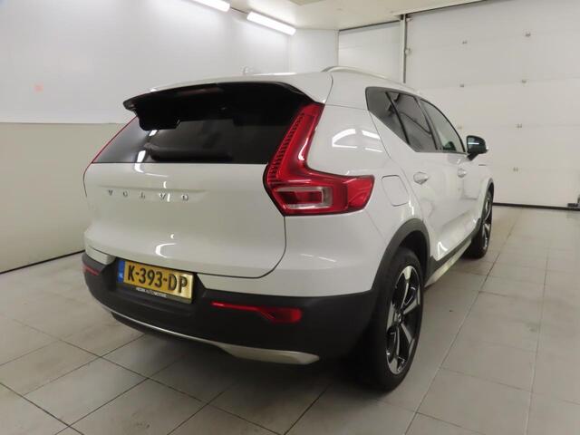 Volvo XC40 1.5 T2 Momentum
