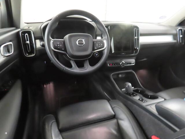 Volvo XC40 1.5 T2 Momentum