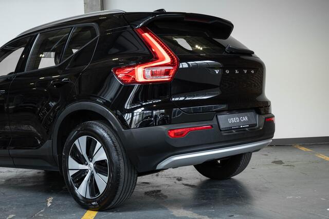 Volvo XC40 T3 Automaat Momentum | Semi Electrische wegklapbare trekhaak | 360° Parkeercamera | BLIS | Parkeersensoren voor + achter | Adaptive cruise control | Climate Control | Navigatie | Dealeronderhouden |