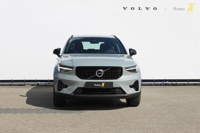 Volvo XC40 B4 211PK Automaat Plus Dark Google Infotainment / Verwarmbare voorruit / Semi elektrisch wegklapbare trekhaak / Elektrisch verstelbare voorstoelen met geheugen op de bestuurdersstoel