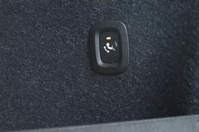 Volvo XC40 1.5 T2 AUT. BUSINESS PRO | CARPLAY | LED | ACC | HARMAN/KARDON | TREKHAAK | CAMERA