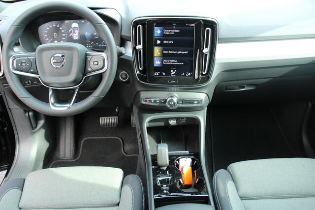 Volvo XC40 1.5 T2 Plus Dark