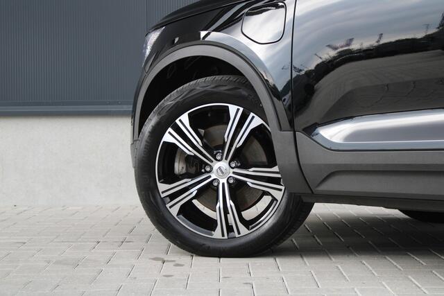 Volvo XC40 1.5 T5 Recharge Inscription - Leder - Pano - H&K - Pilot Assist - Memory - Keyless - 360 Camera - Stoel/stuurverwarming - Rijklaar