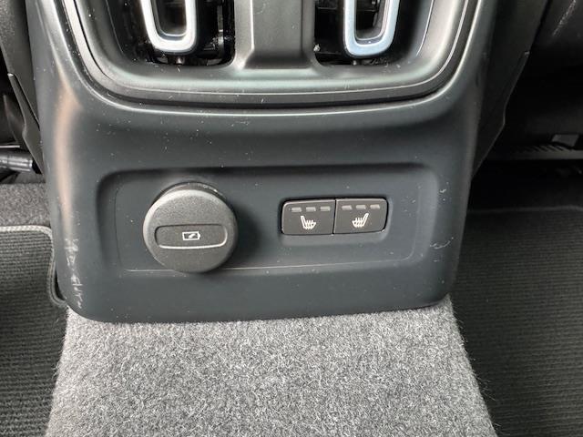 Volvo XC40 1.5 T5 RECHARGE R-DESIGN/PANO/LED/20INCH