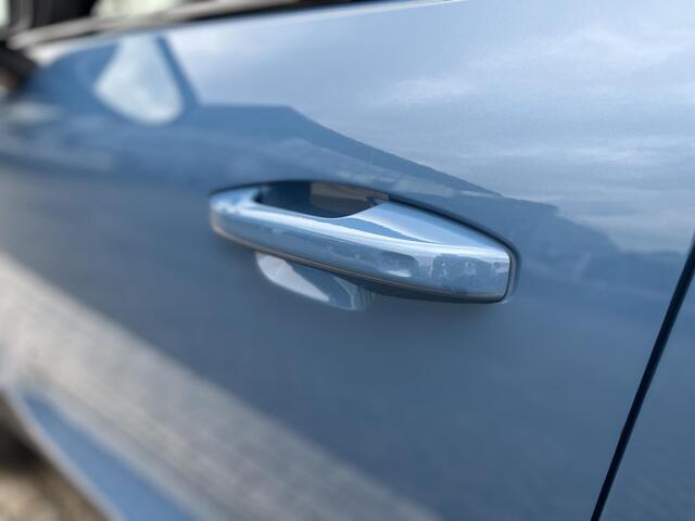 Volvo XC40 B4 Plus Dark | Harman/Kardon | Memoryseats | Keyless Entry | Trekhaak |