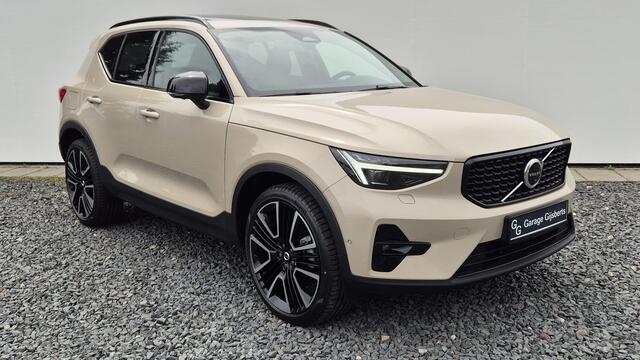 Volvo XC40 2.0 B3 Ulta Dark Vol uitgerust 21"Licht metaal - 360 Camera - Panorama schuifkantel dak