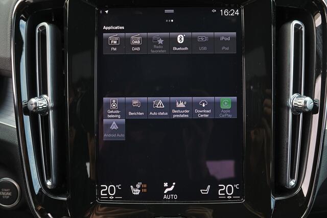 Volvo XC40 T5 Recharge Plus Dark - IntelliSafe Assist - 360º Camera - Harman/Kardon audio - Verwarmde voorstoelen & stuur - Parkeersensoren voor & achter - Elektr. bedienb. voorstoelen met geheugen links - Extra getint glas - 19' LMV