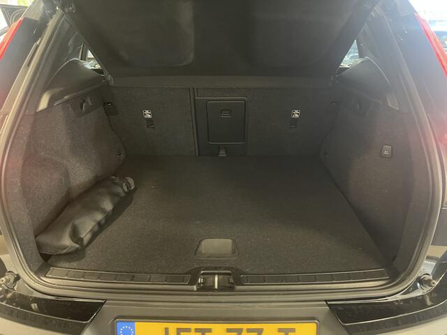 Volvo XC40 1.5 T5 Recharge plus Dark 261 pk apple/android van eerste eigenaar