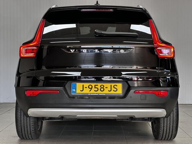 Volvo XC40 1.5 T2 Business Pro/ Automaat!/ LED Koplampen/ Virtual Cockpit/ Elek.Klep/ Camera/ 18''LMV/ Apple+Android/ DAB+/ Keyless GO/ Dodehoekdet./ Grootlichtass./ Clima/ Navi/ Cruise/ Bluetooth/ PDC V+A.