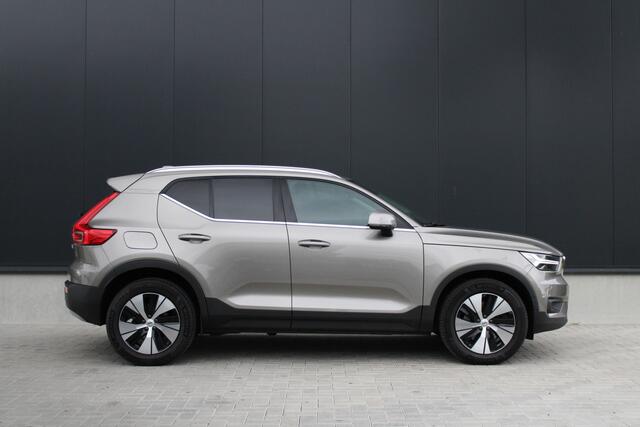 Volvo XC40 1.5 T4 Recharge Inscription - Pilot Assist - Navi - Camera - Stoel/Stuurverwarming - LED - Rijklaar