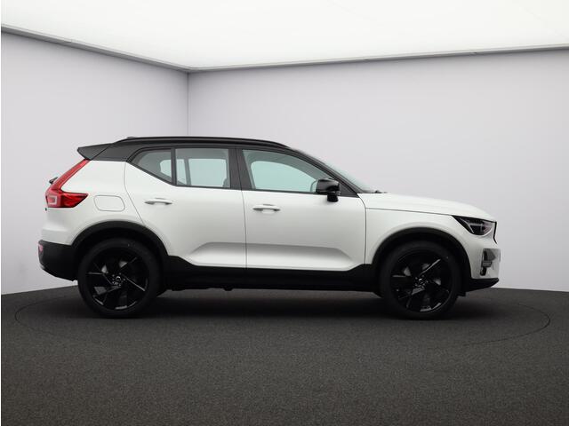 Volvo XC40 2.0 B4 Plus Black Edition / Nubuck Bekleding / Harman Kardon / Stoel+Stuurverwarming / Adaptive Cruise / Pilot Assist / BLIS / Keyless /