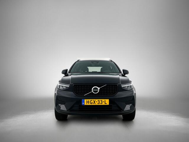 Volvo XC40 2.0 B4 Plus Dark