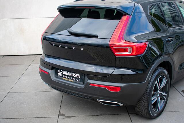Volvo XC40 2.0 T4 AWD R-Design -Pano-H&K-Stoel/Stuur verw.-360 Camera-
