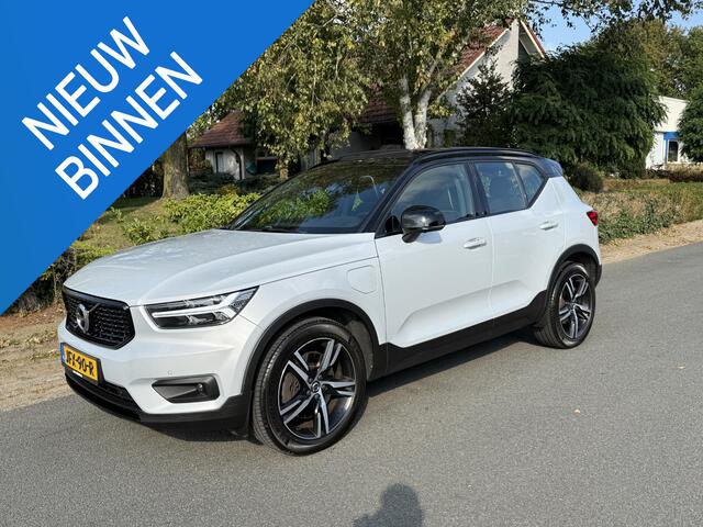 Volvo XC40 T5 Recharge R-Design 262PK PanooTrekhaak