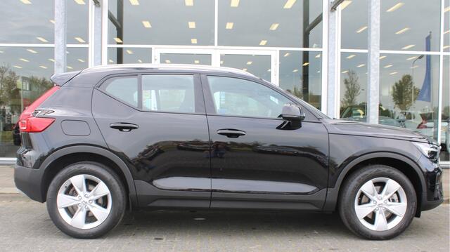 Volvo XC40 B3 Automaat Core | Camera | AppleCarplay | El. Voorstoelen | Parkeersensoren V+A | DAB