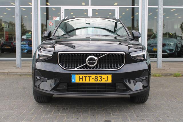 Volvo XC40 B3 Automaat Core | Camera | AppleCarplay | El. Voorstoelen | Parkeersensoren V+A | DAB