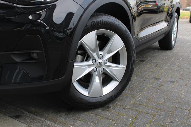 Volvo XC40 B3 Automaat Core | Camera | AppleCarplay | El. Voorstoelen | Parkeersensoren V+A | DAB