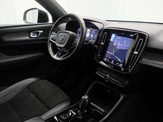 Volvo XC40 1.5 T4 Recharge R-Design | PANO | CAMERA | KEYLESS | STOEL- EN STUURVERW. | TREKHAAK