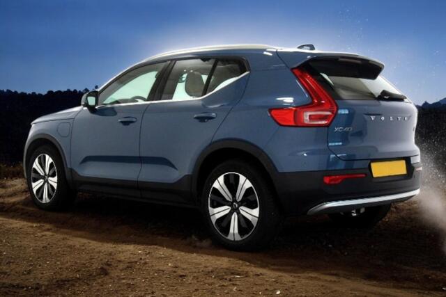 Volvo XC40 1.5 T5 Plug-in Hybrid 193kW/262pk DCT7 Ultimate Bright FACELIFT! PANORAMADAK + HARMAN/KARDON + ADAPT.CRUISE + PILOT ASSIST + NAVI SENSUS + BLIS + LANE ASSIST + EL.STOELEN + STOEL-&STUURVERWARMING + CAMERA + KEYLESS + PARKSENSOREN V&A + 19" LM-VELGEN!!