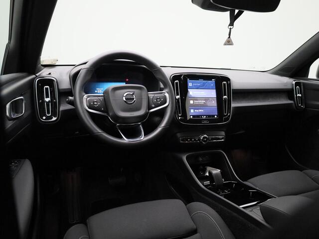 Volvo XC40 Recharge Core 232PK | Allseason-banden | Grootlicht-assistent | Achteruitrijcamera + parkeersensoren | Climate control | Apple CarPlay & Android Auto