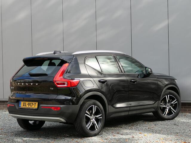 Volvo XC40 T4 AUT Momentum Trekhaak / Camera / Apple carplay&Android auto