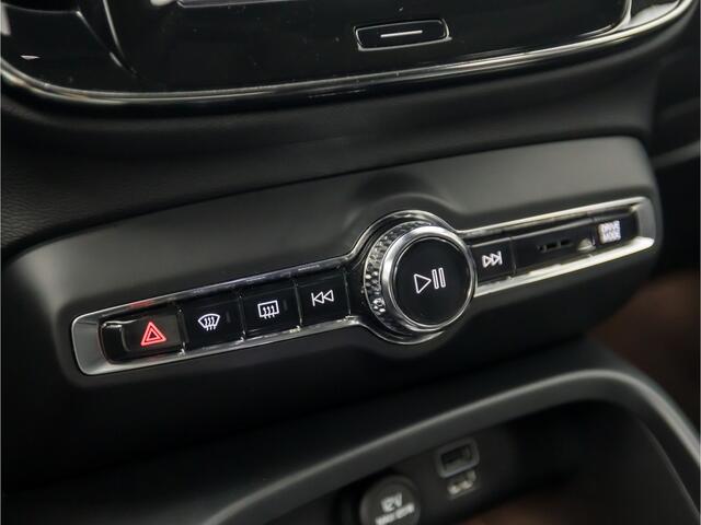 Volvo XC40 1.5 T5 Twin Engine Inscription (GROOT NAVI, APPLE CARPLAY, LEDER, CAMERA, STOELVERWARMING, CLIMATE, CRUISE, NIEUWE APK, NIEUWSTAAT)