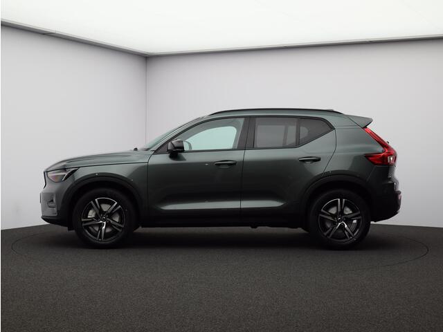 Volvo XC40 2.0 B4 Plus Dark / Panoramadak / Nubuck Bekleding / Harman Kardon / Stoel+Stuurverwarming / Getint Glas / Adaptive Cruise / BLIS /