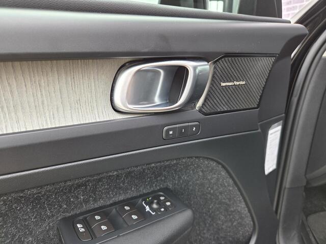 Volvo XC40 T4 AWD Aut. Inscription | Trekhaak 2000 kg | Parkeer verw. | Elektr. verst. stoelen | Donker glas | Adaptive Cruise Control | Stoel-/Stuurverwarming |