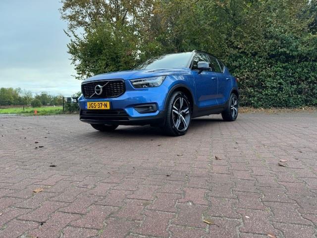 Volvo XC40 1.5 T5 TWIN ENGINE R-DESIGN/LED/HLEER