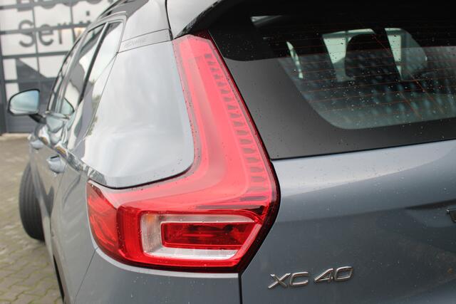 Volvo XC40 1.5 T4 Recharge R-Design | Incl. 12 maanden garantie | Harman/Kardon Audio | Stoel/Stuurverwarming | Schuif/kantel dak | Apple Carplay/Android Auto | Navigatie | Lichtmetalen velgen | Bestuurderstoel met geheugen | DAB | Bluetooth