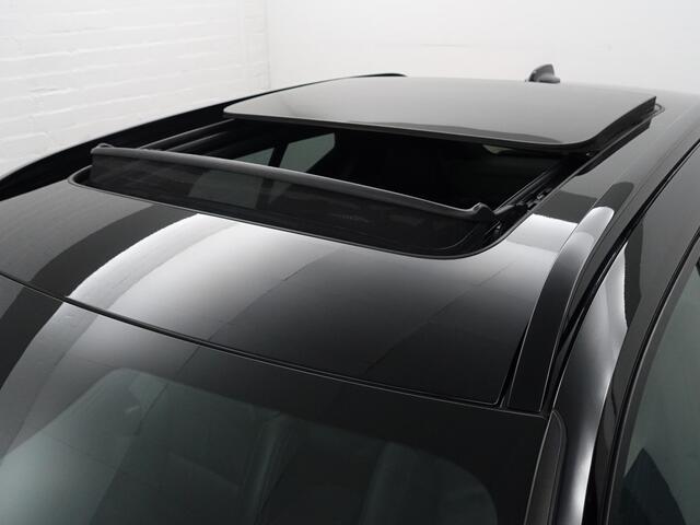 Volvo XC40 1.5 T5 Recharge R-Design Aut- Panoramadak, Harman Kardon, Stoel Memory, Stuur/Stoelverwarming, Carplay