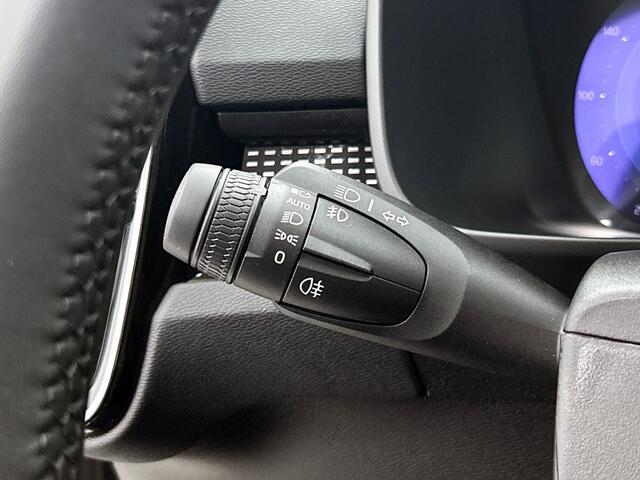 Volvo XC40 B3 Dark | Nubuck | Pano | Climate Pack | Pilot Assist | Memory S