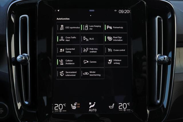 Volvo XC40 B4 211pk Inscription - Intellisafe Assist/Surround - Lederen bekleding - Verwarmbare voorstoelen - Verwarmbaar stuurwiel - Elektrisch bedienbare voorstoelen - 360 graden camera - Elektrisch bedienbare achterklep - Noodreservewiel